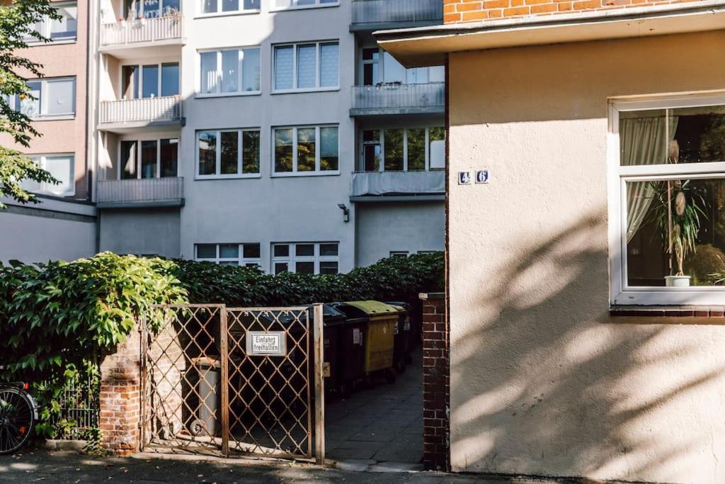 Komplett Neu: 2-Zi Zentral Im Altbau. 24H-Checkin Kiel Esterno foto